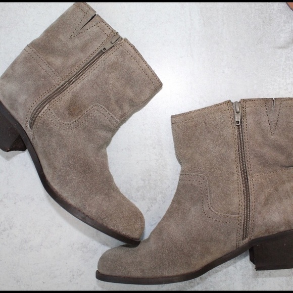 Santorini Gray Suede Block Heel Booties - Picture 5 of 7